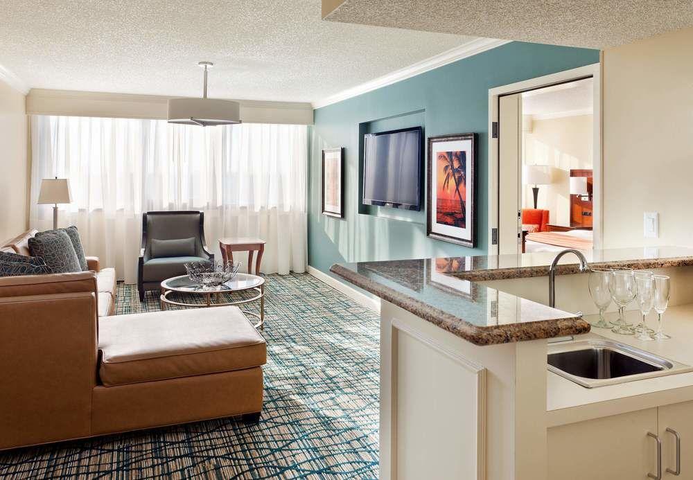 Готель Miami Airport Marriott Екстер'єр фото
