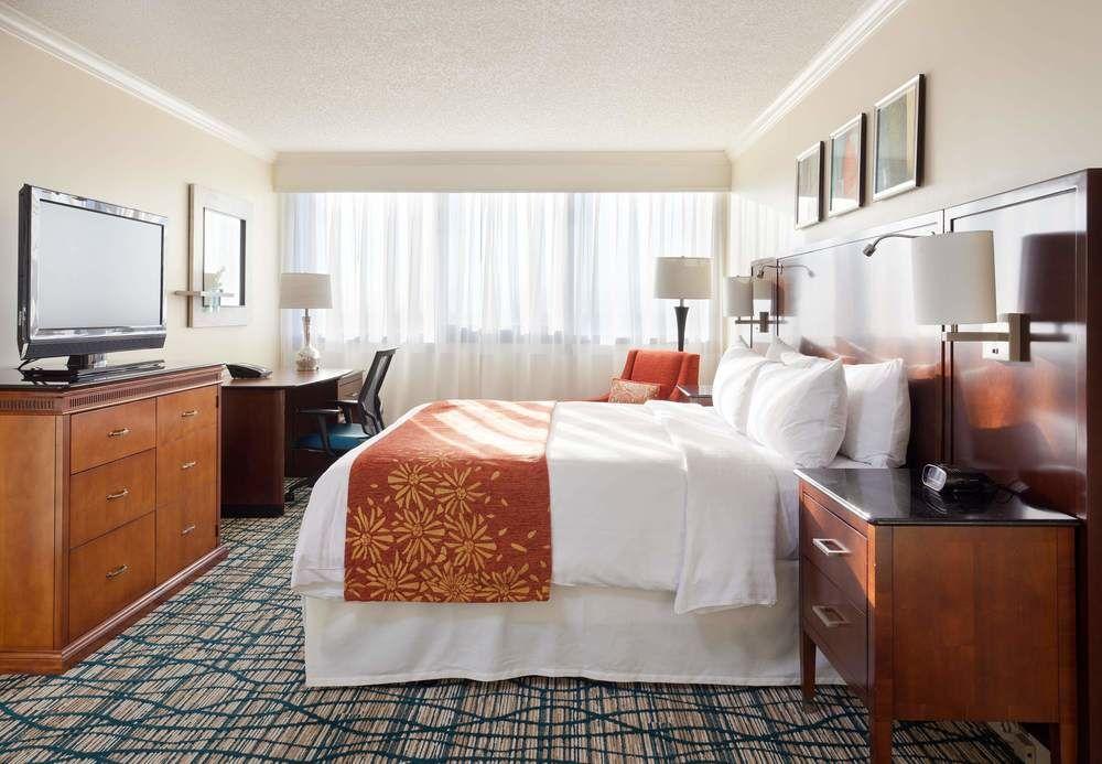 Готель Miami Airport Marriott Екстер'єр фото