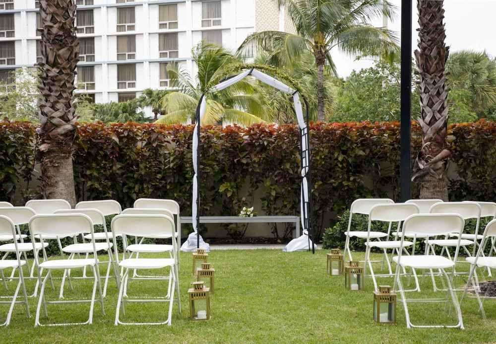 Готель Miami Airport Marriott Екстер'єр фото