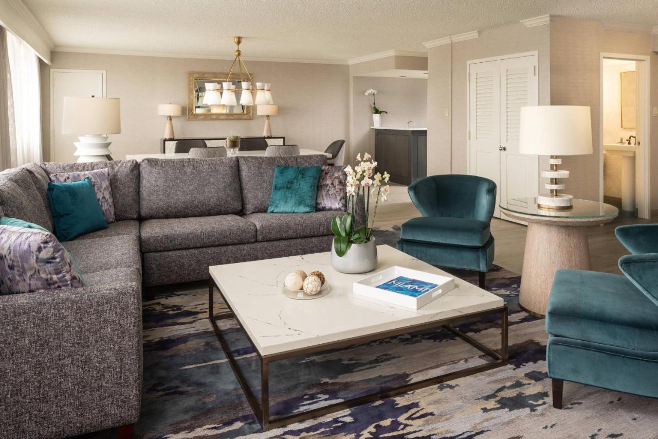 Готель Miami Airport Marriott Екстер'єр фото