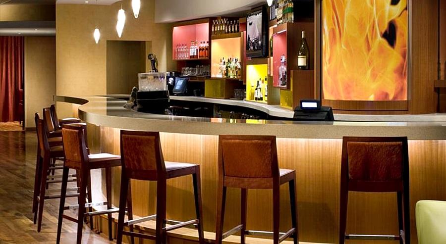 Готель Miami Airport Marriott Екстер'єр фото