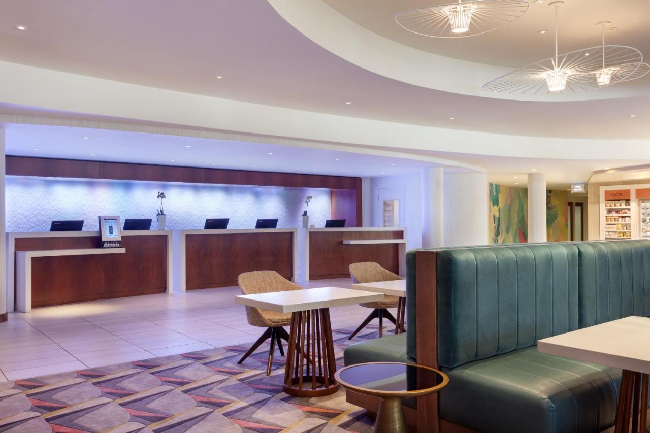 Готель Miami Airport Marriott Екстер'єр фото