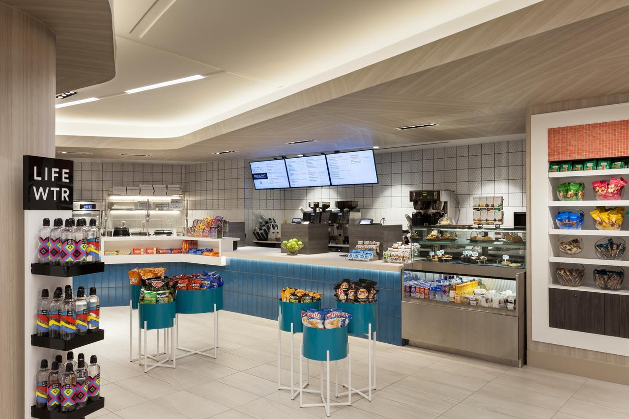 Готель Miami Airport Marriott Екстер'єр фото